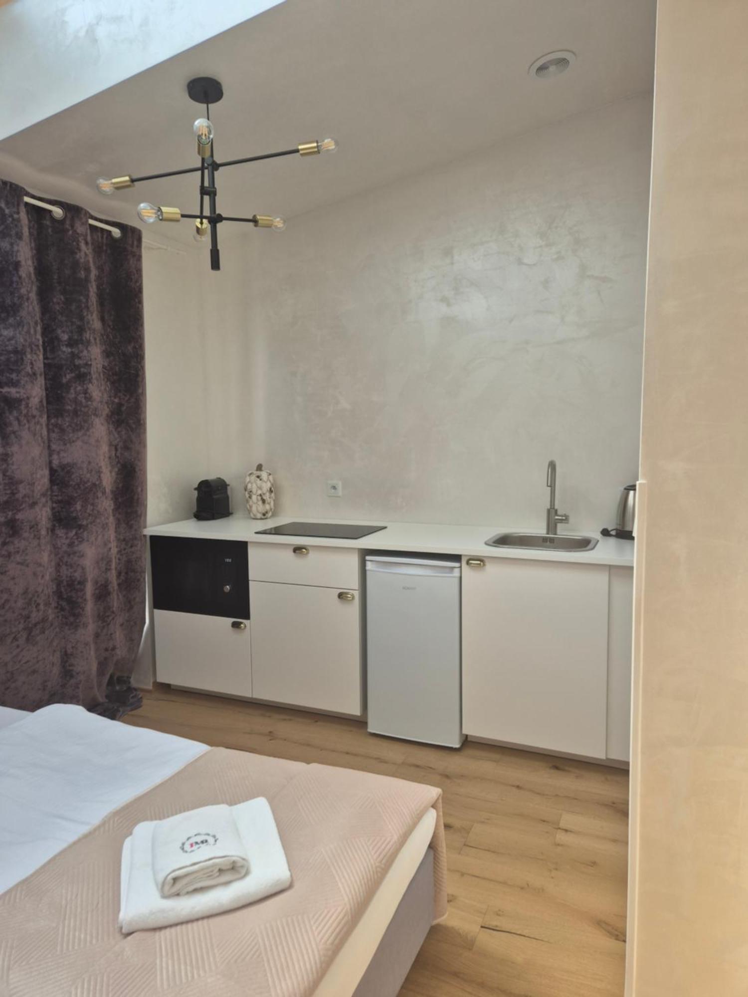 Aparthotel Miodowa 25 Краків Екстер'єр фото