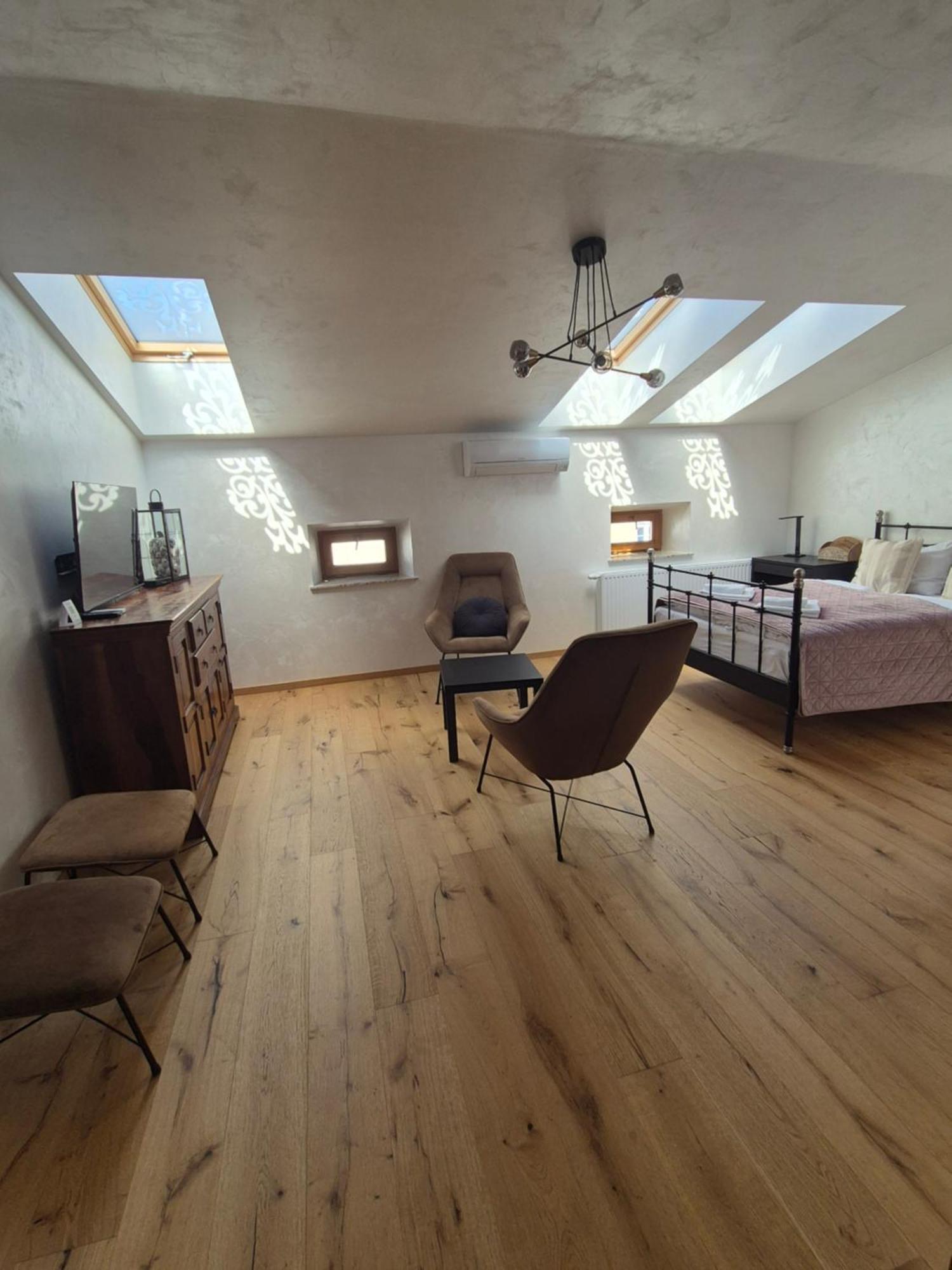 Aparthotel Miodowa 25 Краків Екстер'єр фото