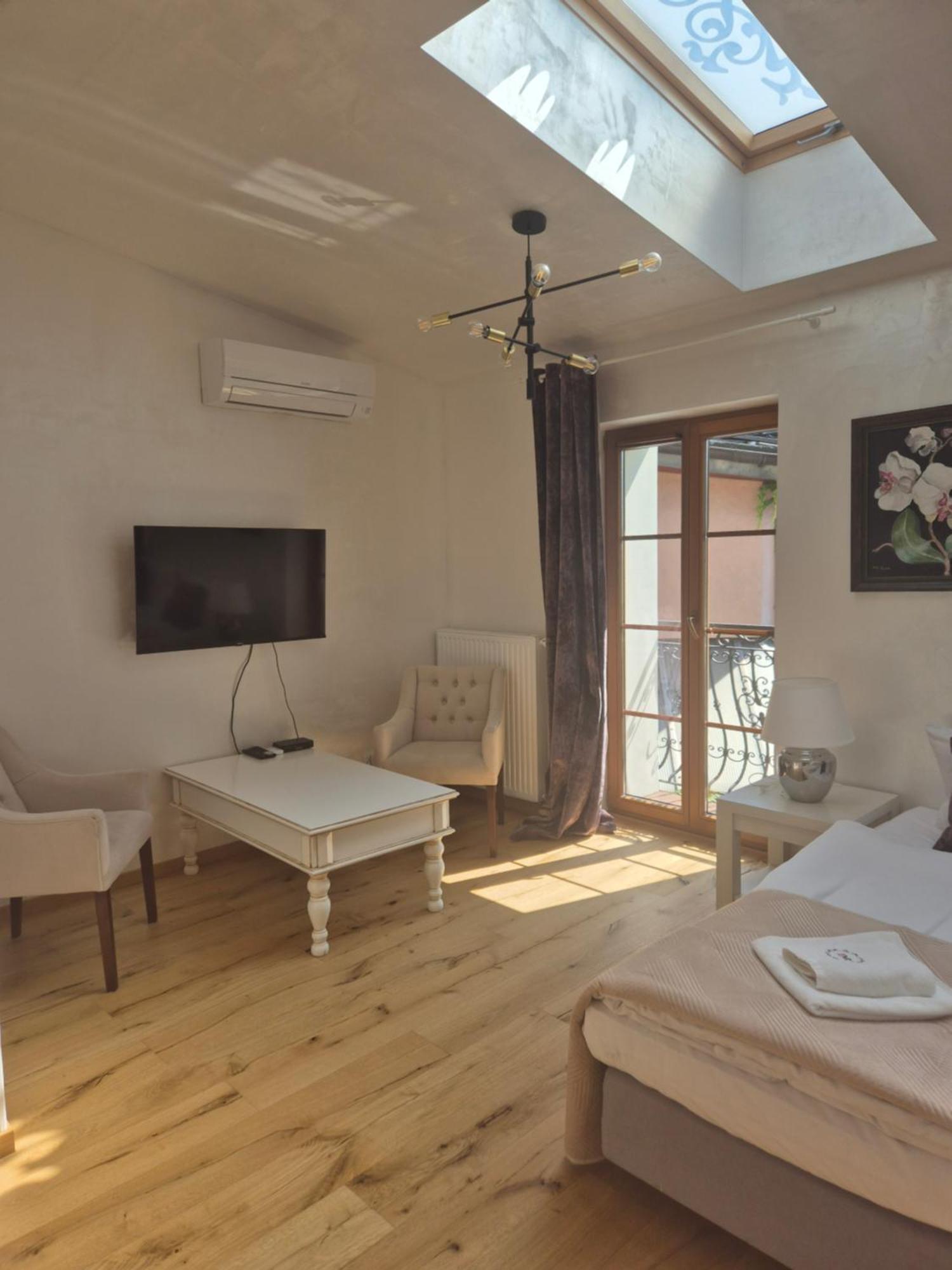 Aparthotel Miodowa 25 Краків Екстер'єр фото